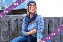 Frau in Bluse